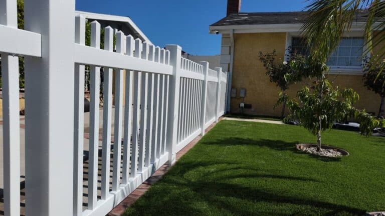 Choosing the Right Fence for Your Home